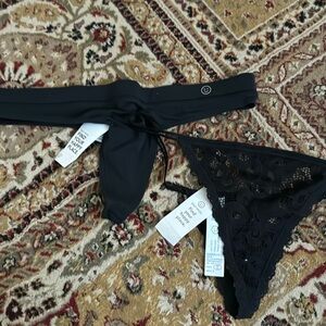 NWT Hollister/Gilly Hicks Thong underwear set